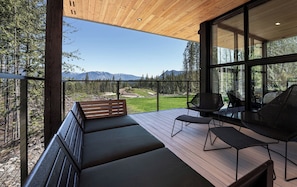 Master Private Balcony