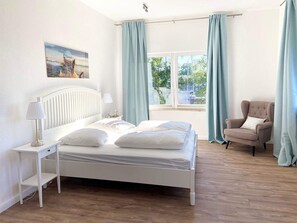 Schlafzimmer 2 mit Doppelbett