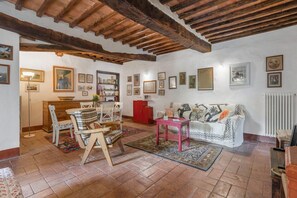 Autumn, Living Room, Spring, Summer