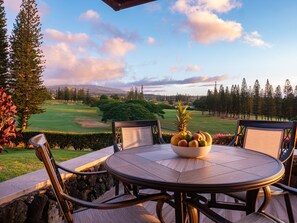 Enjoy your morning coffee or evening meal on a scenic lanai overlooking lush golf courses and the Maui mountains.