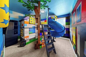 Bricktopia *Theme Room 1* on Second Floor