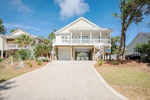 Exterior - Front