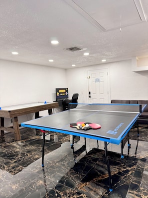 Spielezimmer