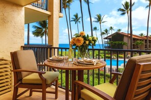Take in sweeping ocean views and golden sunlight from your private lanai?perfect for leisurely meals with island flair PKE-304