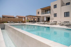 Nemia luxury villa