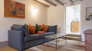 Living Room / Lounge