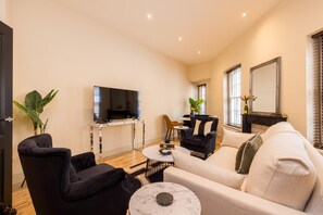 London Muse 1 Bedroom Apartment in Belgravia (5658)