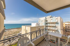 Autumn, Balcony / Terrace / Patio, Spring, Summer