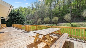 Outdoor Dining Front Deck