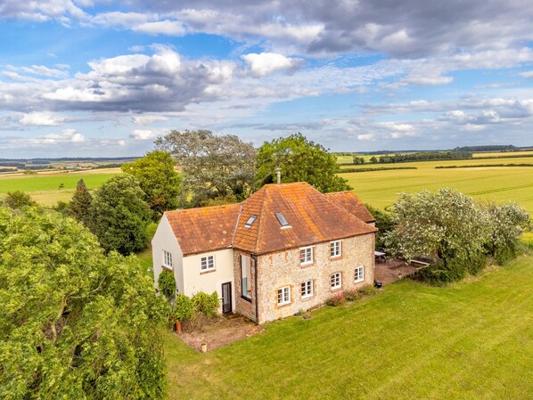 Field Barn Cottage, Burnham Market: The ultimate getaway