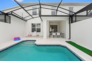 Private Pool & Patio