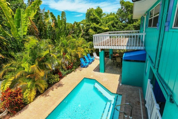Emerald Shores East by AMI Accommodations