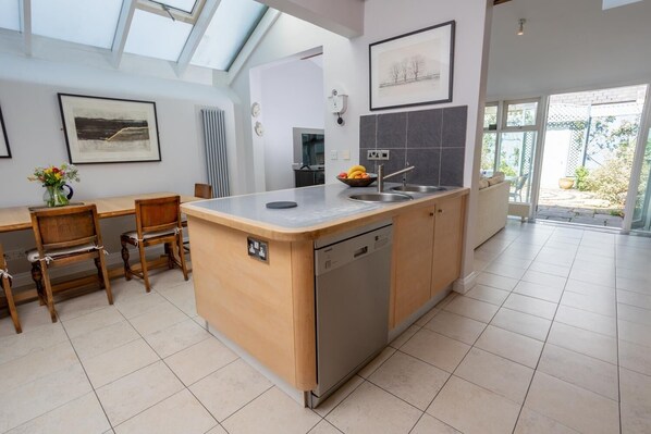 fully equipped kitchen