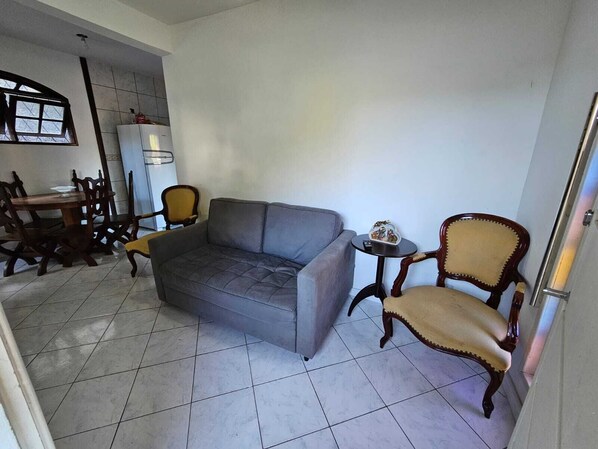 sala imóvel com tv 