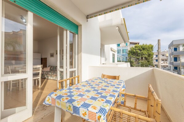 Autumn, Balcony / Terrace / Patio, Spring, Summer
