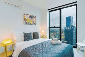 master bedroom with en-suite