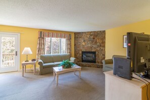 Eagle Trace Premium One Bedroom Condo