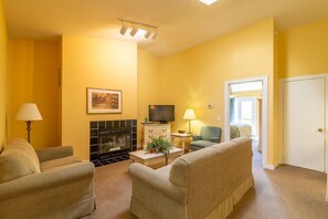 Eagle Trace One Bedroom Condo