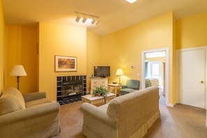 Eagle Trace One Bedroom Condo