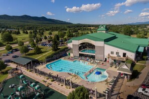 Guests will also enjoy resort amenities