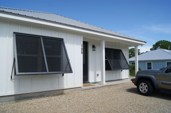 One-level home with parking for three cars and one boat