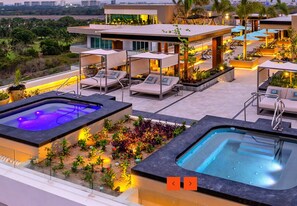 Rooftop Amenities