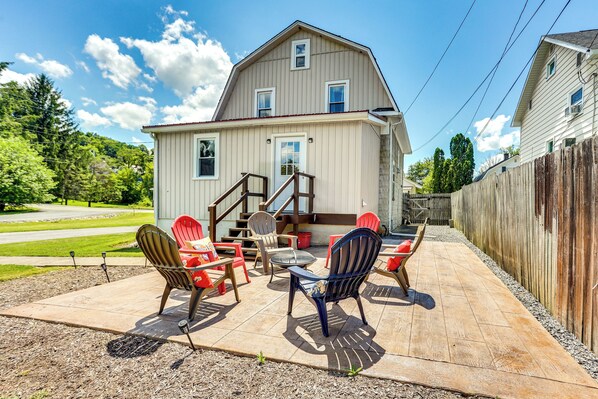 Bellefonte Vacation Rental | 4BR | 1.5BA | Stairs Required | 1,200 Sq Ft