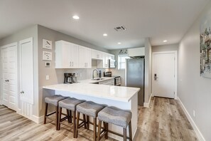 Kitchen Bar Area