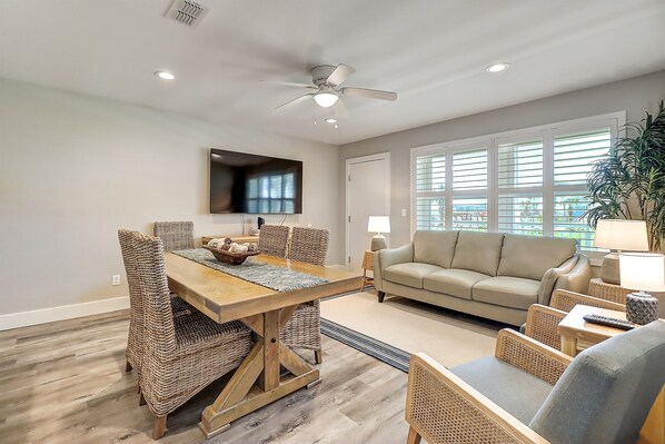 Living & Dining Area