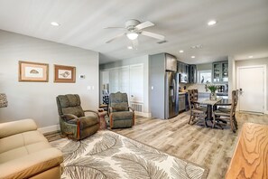Living & Dining Area