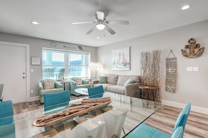 Living Room & Dining Area