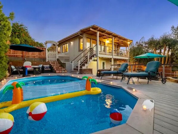 Pool
