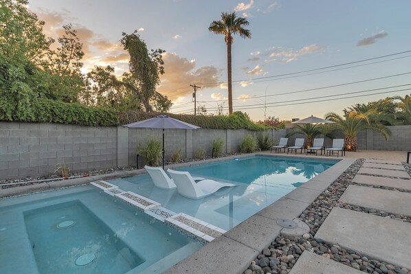 This spacious backyard is a true oasis!