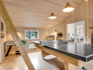 Spielezimmer