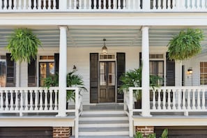 Welcome to your newly designed downtown Charleston rental! You can walk to just about anywhere downtown from this location!