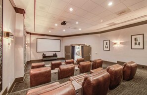 Just one of the Halstead’s many amenities, this movie theatre takes stay-at-home movie nights to the next level with tiered theatre-style seating and a large screen!