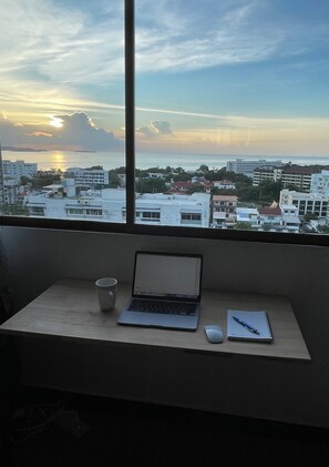 Folding desk for work with a view