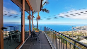 Experience Casa Clementine by LovelyStay in Funchal! Relax in the jacuzzi on the terrace, savor breathtaking ocean and bay views, and unwind in a perfect blend of modern comfort and traditional charm. Your dream escape awaits! #oceanview #funchal