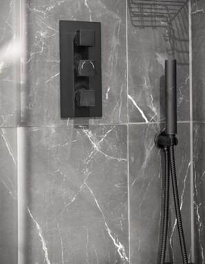 Hand-held showerhead