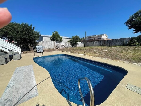 In ground pool, 25 x 15 x 5.5