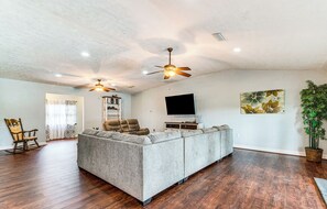 Living Room | Central A/C | Free WiFi