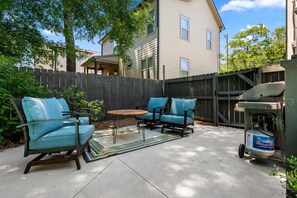 Outdoor Furniture and Grille!