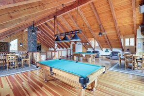 Spielezimmer