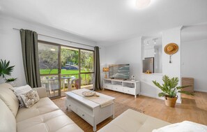 Shelly-Cove-Apt-12-Port-Macquarie-2444-Holiday-Apartment-Beachscape-Rentals