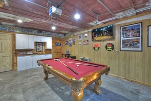 Spielezimmer