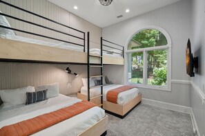 Upper Level Bunk Room- two full over queen beds.