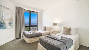Bedroom 2 - 2 Single Beds