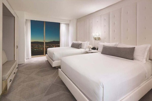 Delano Queen Suite 1