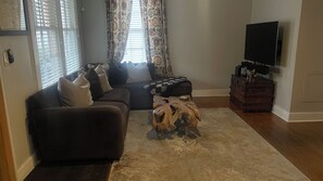 Living Room (1)