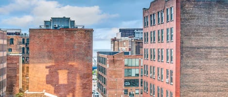 Immerse yourself in the urban scene—where city energy meets modern comfort. From street art and skyline views to buzzing cafes and local culture, this spot puts you in the heart of it all with style, convenience, and endless things to explore.
